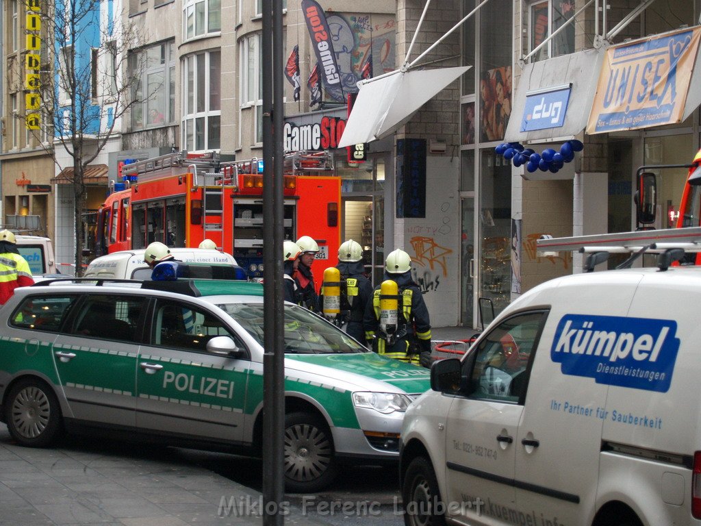 Brand Koeln Mitte Ehrenstr 023.JPG